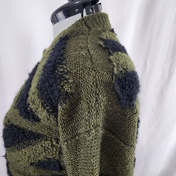 John + Jenn Chevron Pattern Sweater XS Black & Green Acrylic NWOT - Picture 16 of 16